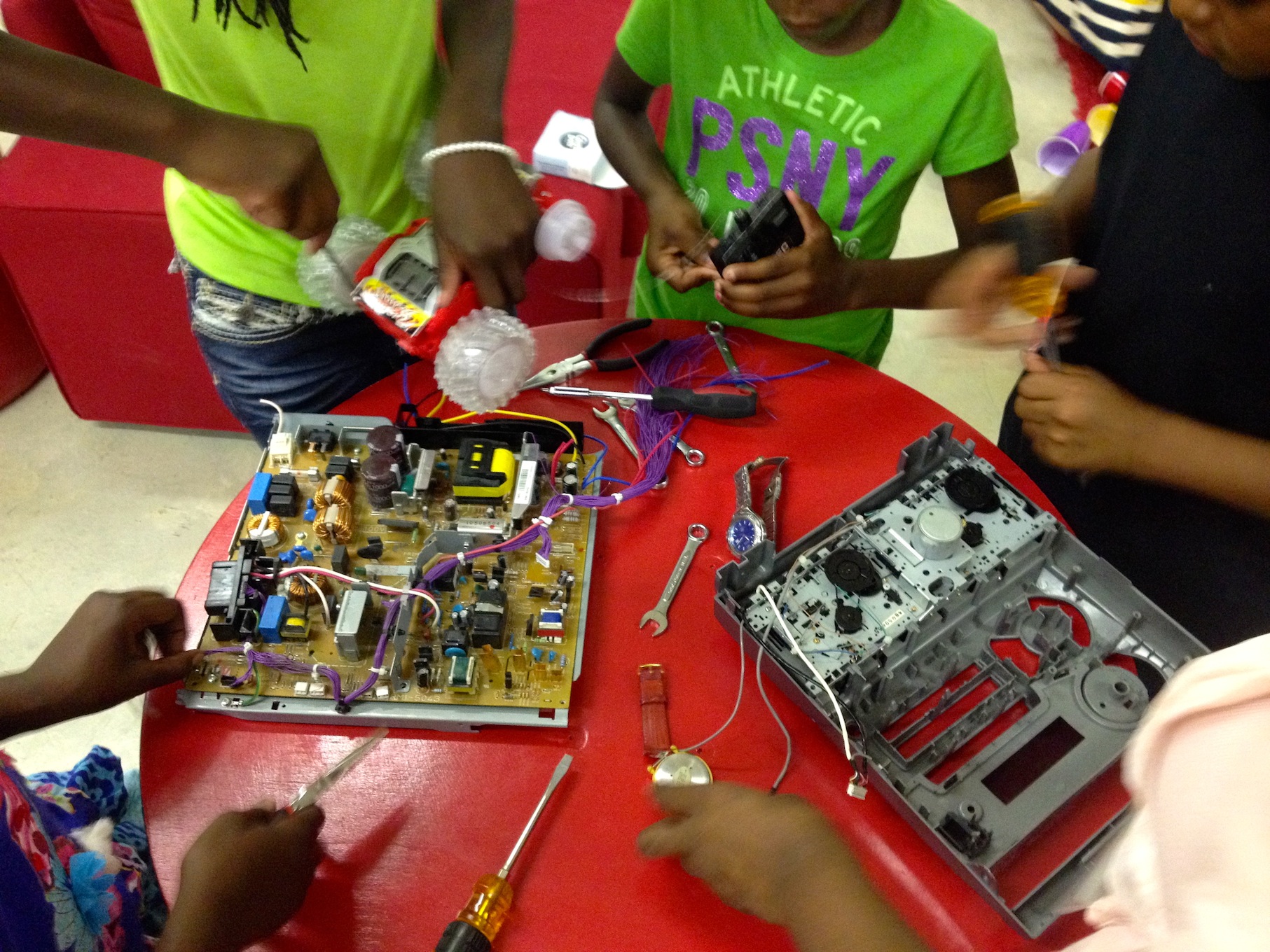 Chattanooga Public Library Maker Party