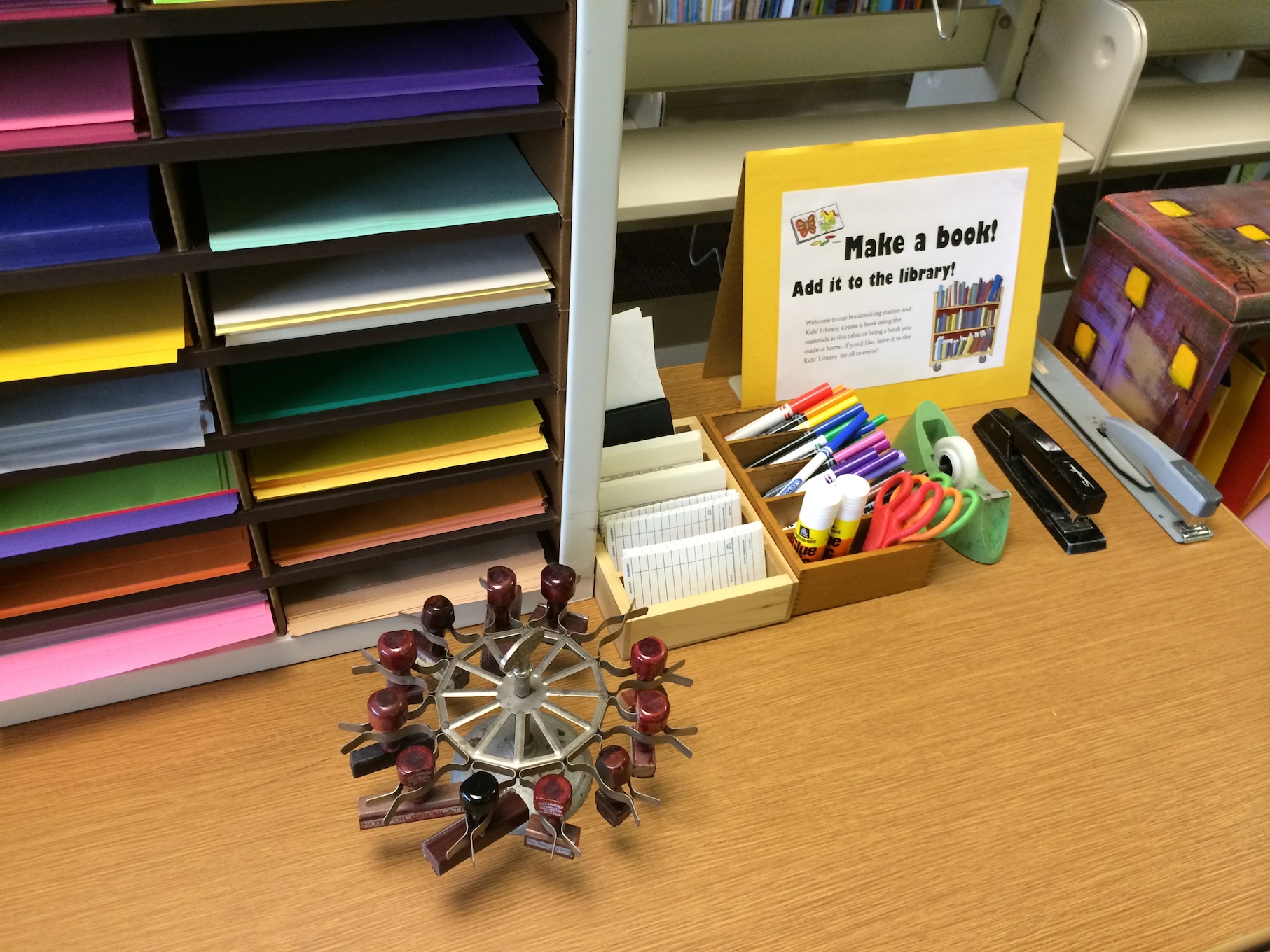 bookmaking station