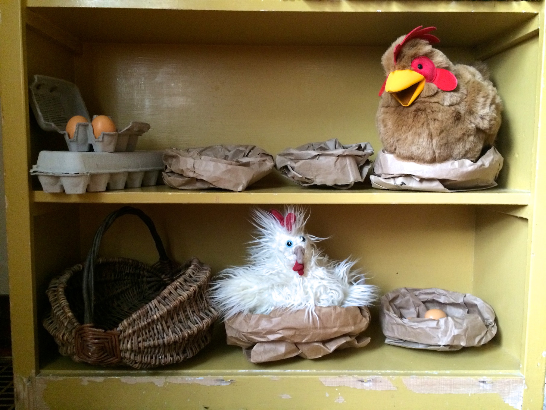 Chicken Coop pretend play 1