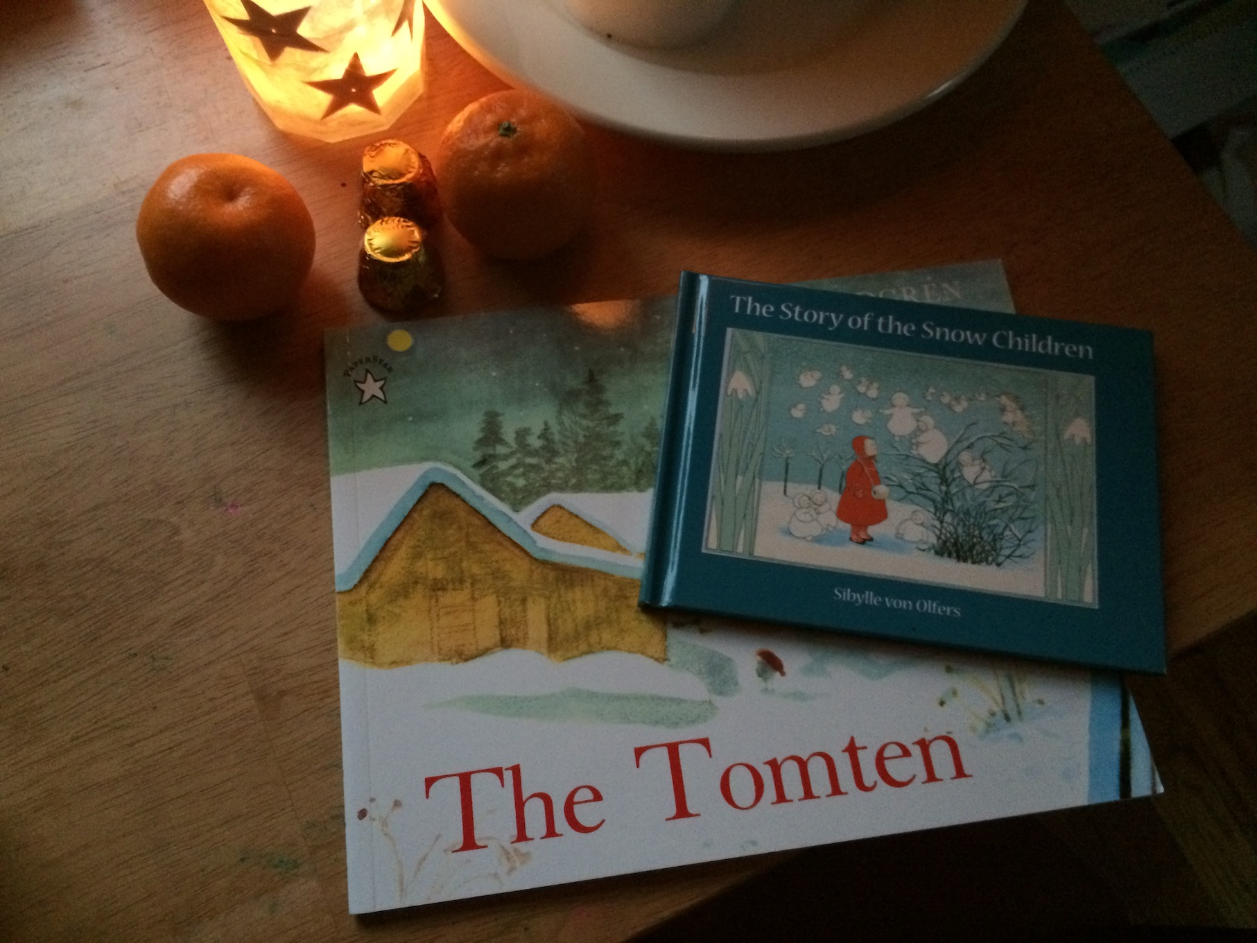 golden gifts and winter books for winter solstice