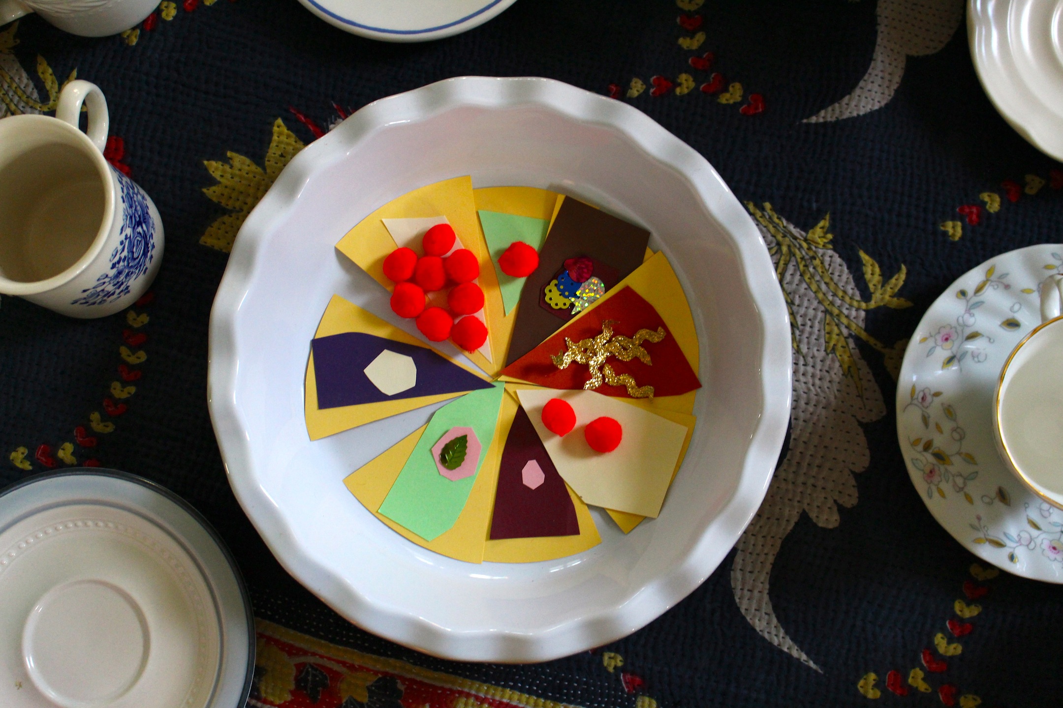 Pie Art Project + Pretend Tea Party Play inspirted by The Tea Party in the Woods by Akiko Miyakoshi